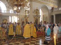 Молебен Святым Царственным Мученикам в Саранске